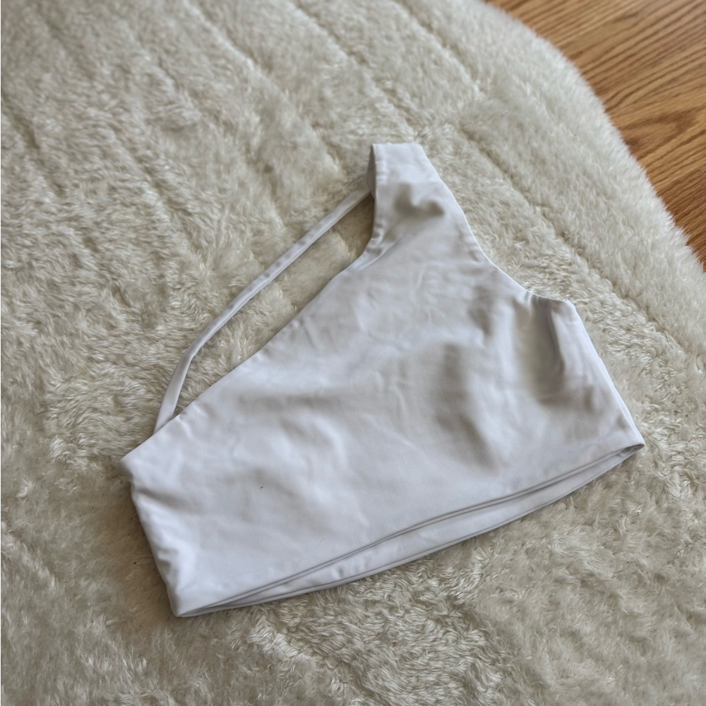 FANNA Flow Top and Shorts Set -White - Picture 6 of 7